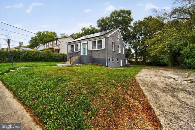 6103 Lee Pl in Fairmount Heights, MD - Building Photo - Building Photo