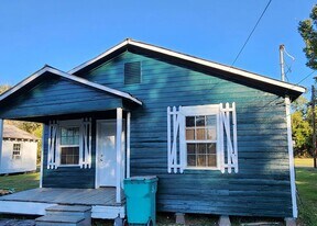 801 St Cyr Ave in Opelousas, LA - Building Photo