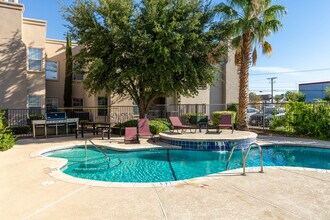 Summerstone Elite Apartment Homes in El Paso, TX - Foto de edificio - Building Photo