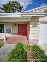 2368 Sarazen Dr in Dunedin, FL - Building Photo