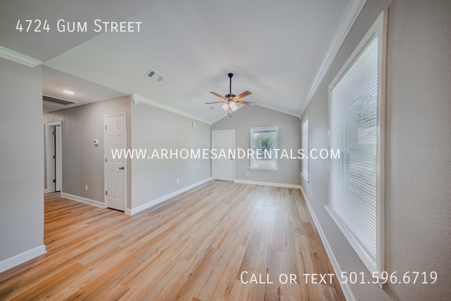 4724 Gum St in North Little Rock, AR - Building Photo - Building Photo