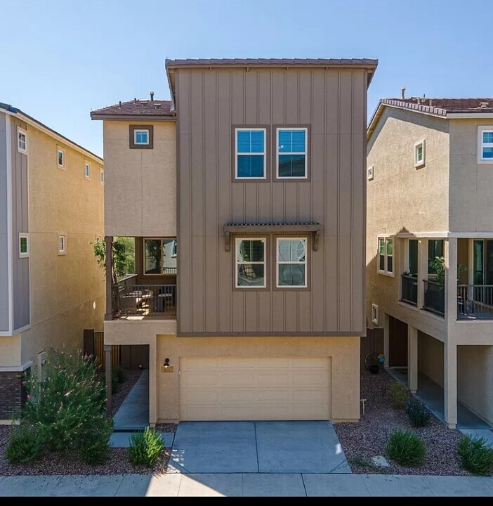 627 W Flintlock Way in Chandler, AZ - Building Photo