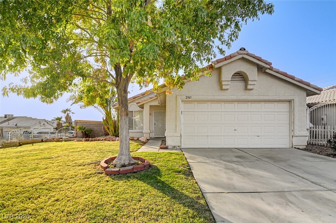 2365 Grove Leaf St in Las Vegas, NV - Building Photo