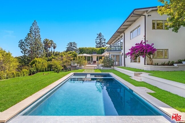 1514 Sorrento Dr in Los Angeles, CA - Building Photo - Building Photo