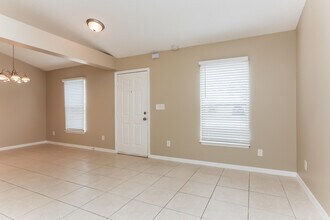3686 SW Foremost Dr in Port St. Lucie, FL - Building Photo - Building Photo