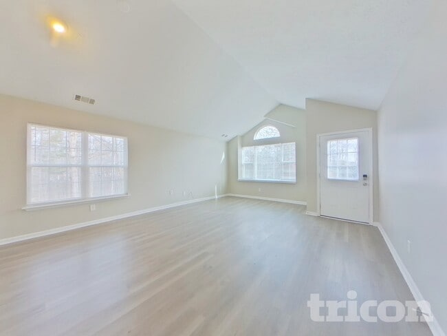 4122 Autumn Lake Dr in Buford, GA - Building Photo - Building Photo