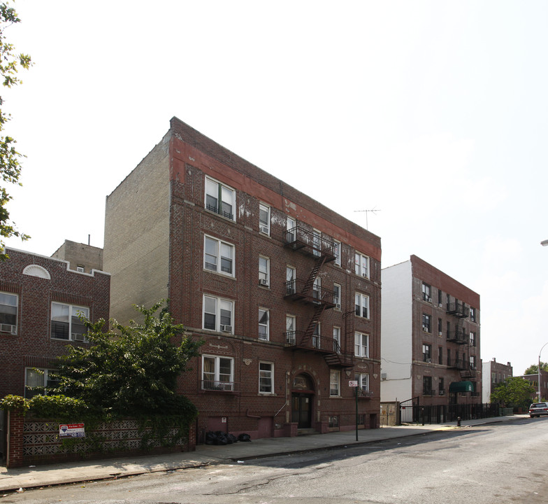 2034 78th St in Brooklyn, NY - Foto de edificio