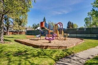 20277 Northbrook Square in Cupertino, CA - Building Photo - Building Photo