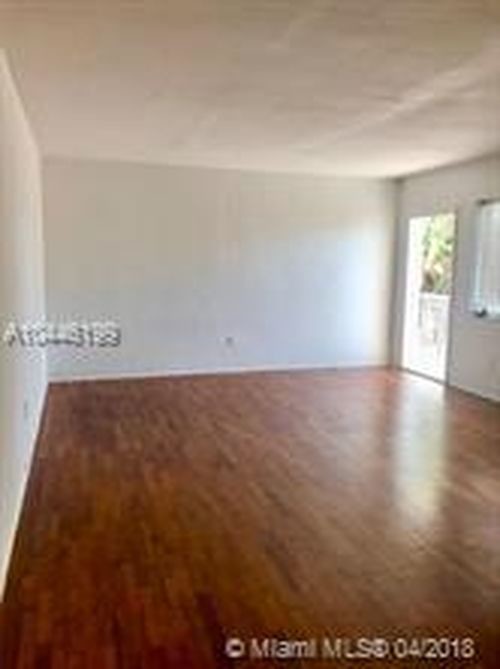 1955 Normandy Dr in Miami Beach, FL - Building Photo - Building Photo