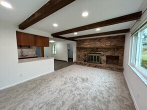 2272 Berrycreek Dr in Dayton, OH - Building Photo - Building Photo