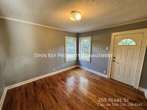 209 Pearl St in Dothan, AL - Building Photo - Building Photo