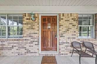 204 Eastern St in Freeport, FL - Building Photo - Building Photo