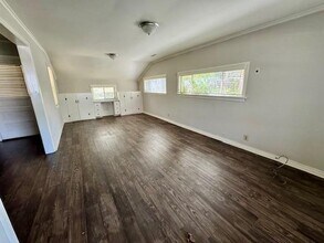 826 Woodlawn Dr in Fayetteville, AR - Building Photo - Building Photo