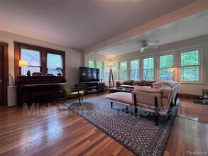 37 Devonshire Rd in Pleasant Ridge, MI - Building Photo - Building Photo