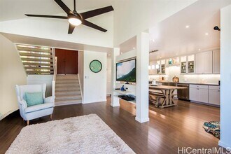321 Kaelepulu Dr in Kailua, HI - Building Photo - Building Photo