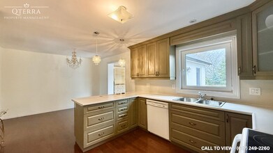 7 Joymar Dr in Mississauga, ON - Building Photo - Building Photo