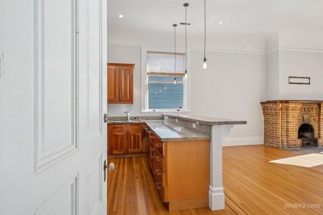 860 Waller St in San Francisco, CA - Building Photo - Building Photo