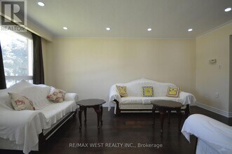 84 Kearney Dr in Toronto, ON - Building Photo - Building Photo