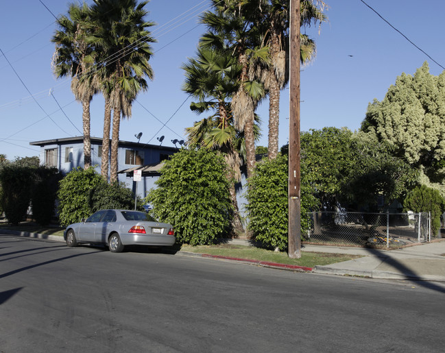 501 N Westmoreland Ave in Los Angeles, CA - Building Photo - Building Photo