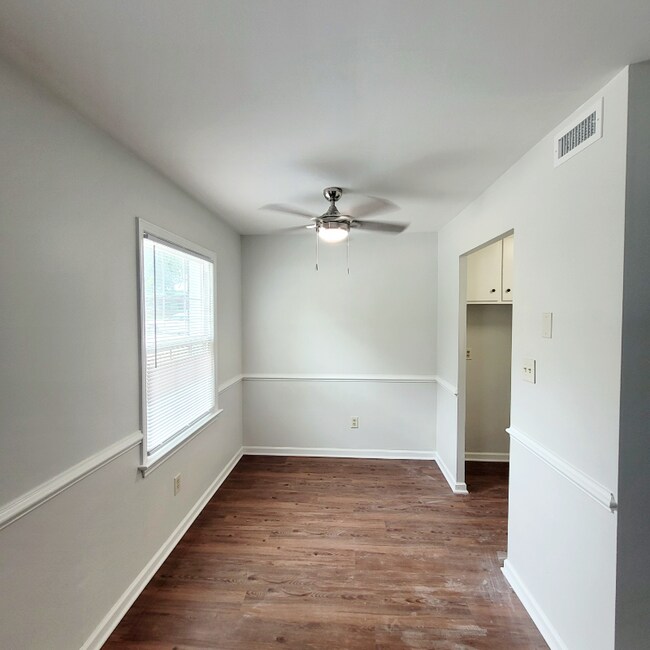 1252 Gatewood Rd-Unit -8 in Newport News, VA - Building Photo - Building Photo
