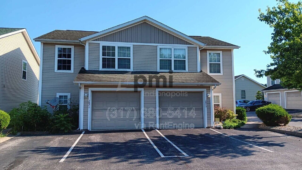 2871 S Walnut Street Pike in Bloomington, IN - Foto de edificio