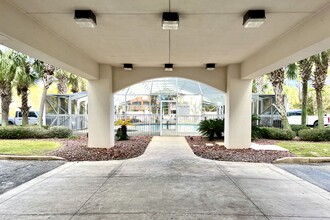 4297 County Road 6 in Gulf Shores, AL - Foto de edificio - Building Photo