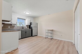 1845 Old Moultrie Rd in St. Augustine, FL - Building Photo - Building Photo