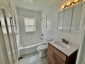 34 Park Ave, Unit 1 in Bloomfield, NJ - Foto de edificio - Building Photo