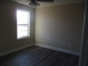 1420 Commerce Dr in Scottsville, KY - Building Photo - Building Photo