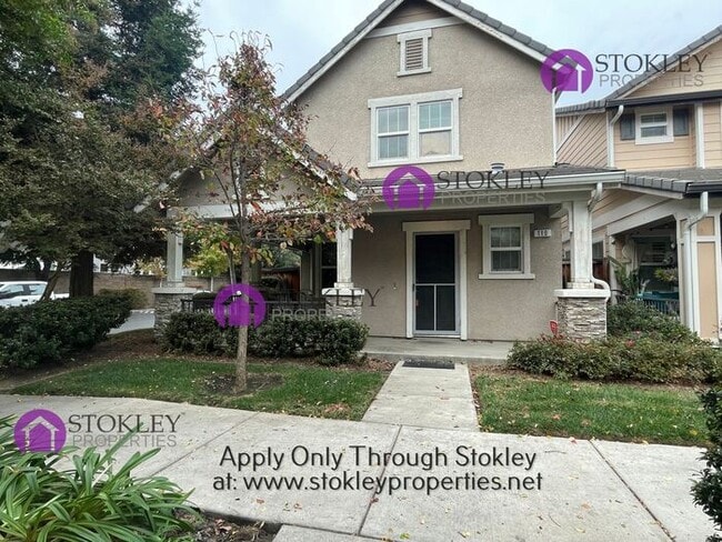 property at 110 Kingfisher St