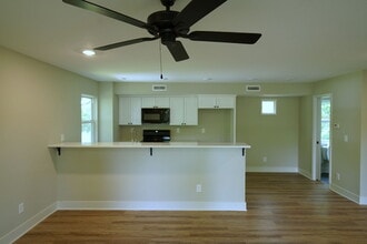 1104 N 1200 Rd in Lawrence, KS - Building Photo - Building Photo