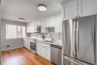 Mount Si in North Bend, WA - Foto de edificio - Interior Photo