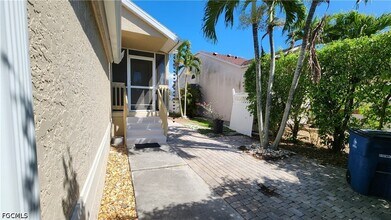 6118 Montego Bay Loop in Ft. Myers, FL - Building Photo - Building Photo