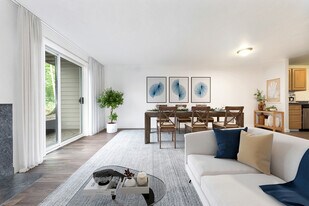 Honey Creek in Renton, WA - Building Photo