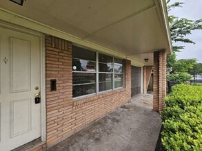 205 W Rittenhouse St in Houston, TX - Building Photo - Building Photo