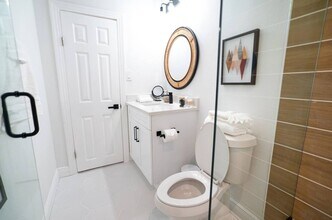 12713 4 Oaks Rd in Tampa, FL - Building Photo - Building Photo