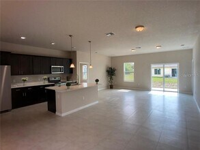 205 Flounder Pl in Poinciana, FL - Building Photo - Building Photo