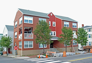 255 Cumberland Ave in Portland, ME - Building Photo - Building Photo