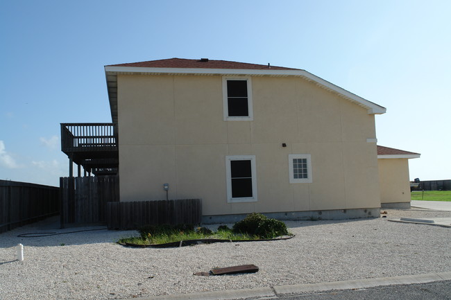 Sand Dollar I in Corpus Christi, TX - Building Photo - Building Photo