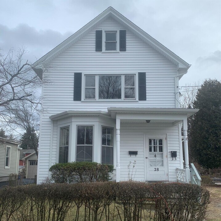 28 Rose St-Unit -2 in Stony Point, NY - Building Photo