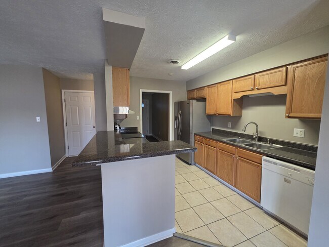 6536 Grist Mill Rd in Fayetteville, NC - Building Photo - Building Photo