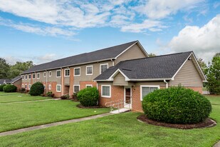 Church Manor in Smithfield, VA - Building Photo