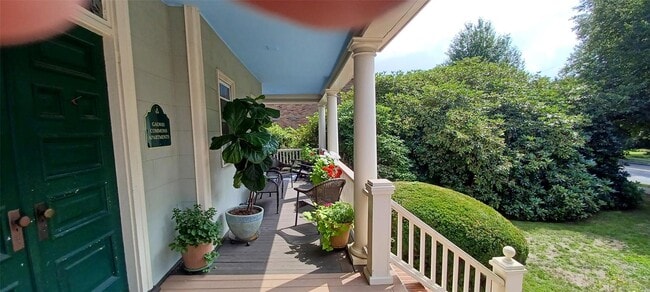 117 Fire Island Ave in Babylon, NY - Building Photo - Building Photo