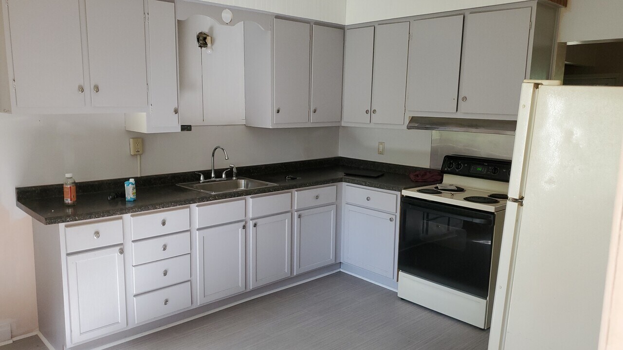 1107 Baxter Ave in Superior, WI - Foto de edificio