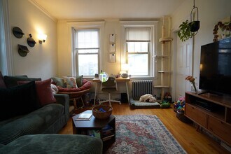 1850 Commonwealth Ave in Brighton, MA - Building Photo - Building Photo