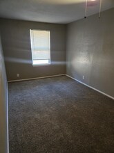 1014 Ware Blvd in San Antonio, TX - Foto de edificio - Building Photo