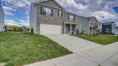 172 Tanasqui Dr in Johnson City, TN - Building Photo - Building Photo