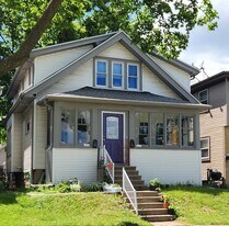 2233 S 58th St, Unit 2233 in West Allis, WI - Building Photo