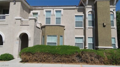 9975 Peace Way in Las Vegas, NV - Building Photo - Building Photo