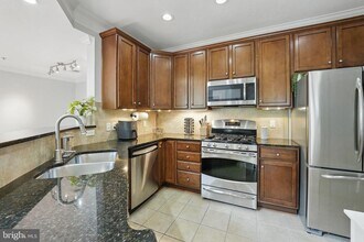 514 Sunset View Terrace SE in Leesburg, VA - Foto de edificio - Building Photo
